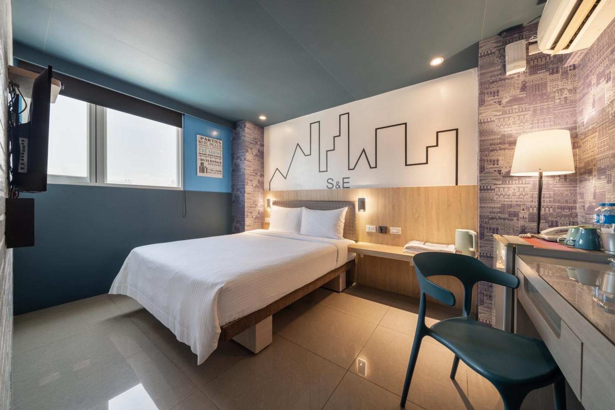 S&E Hotel Tainan Extérieur photo