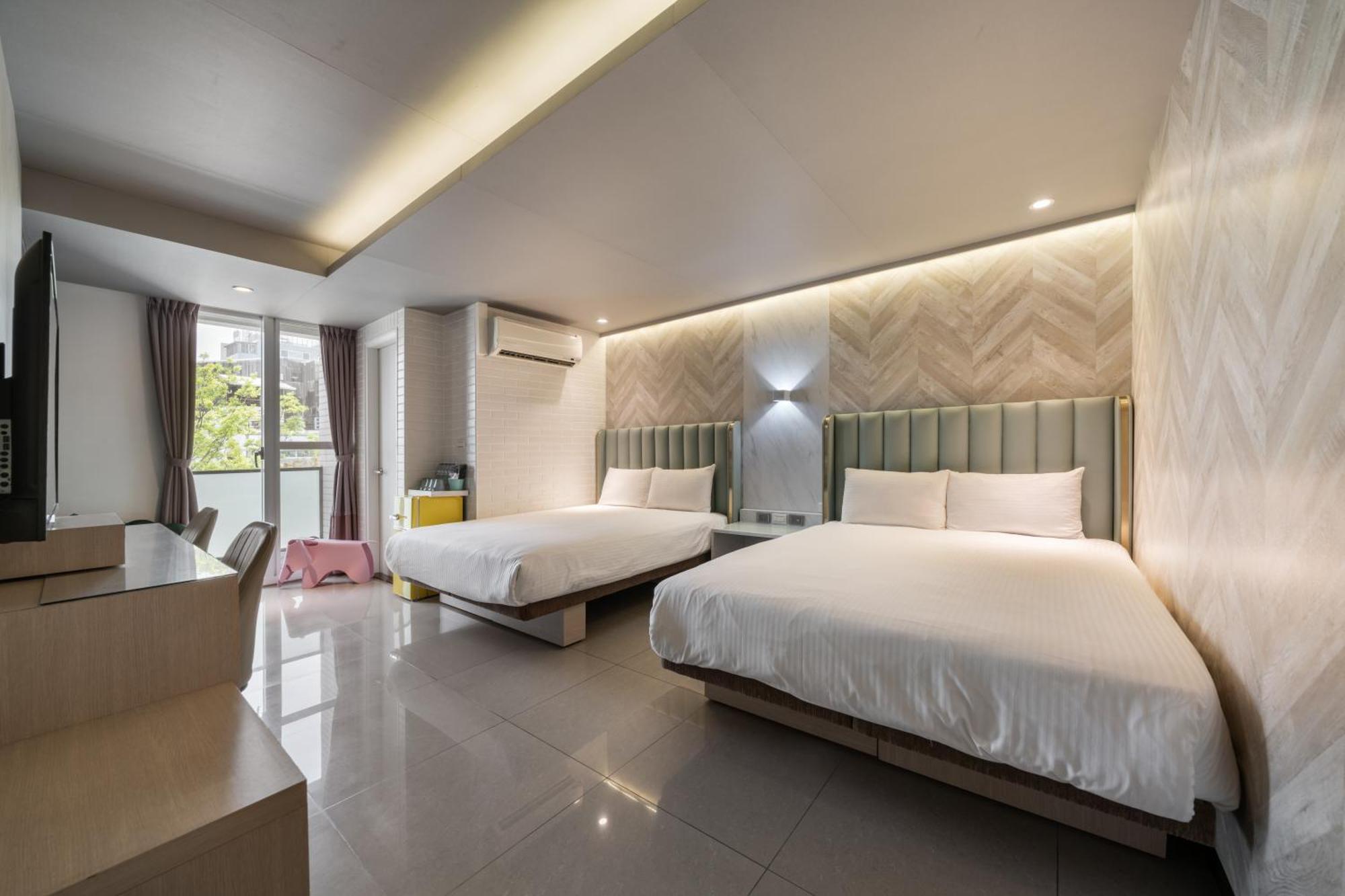 S&E Hotel Tainan Extérieur photo