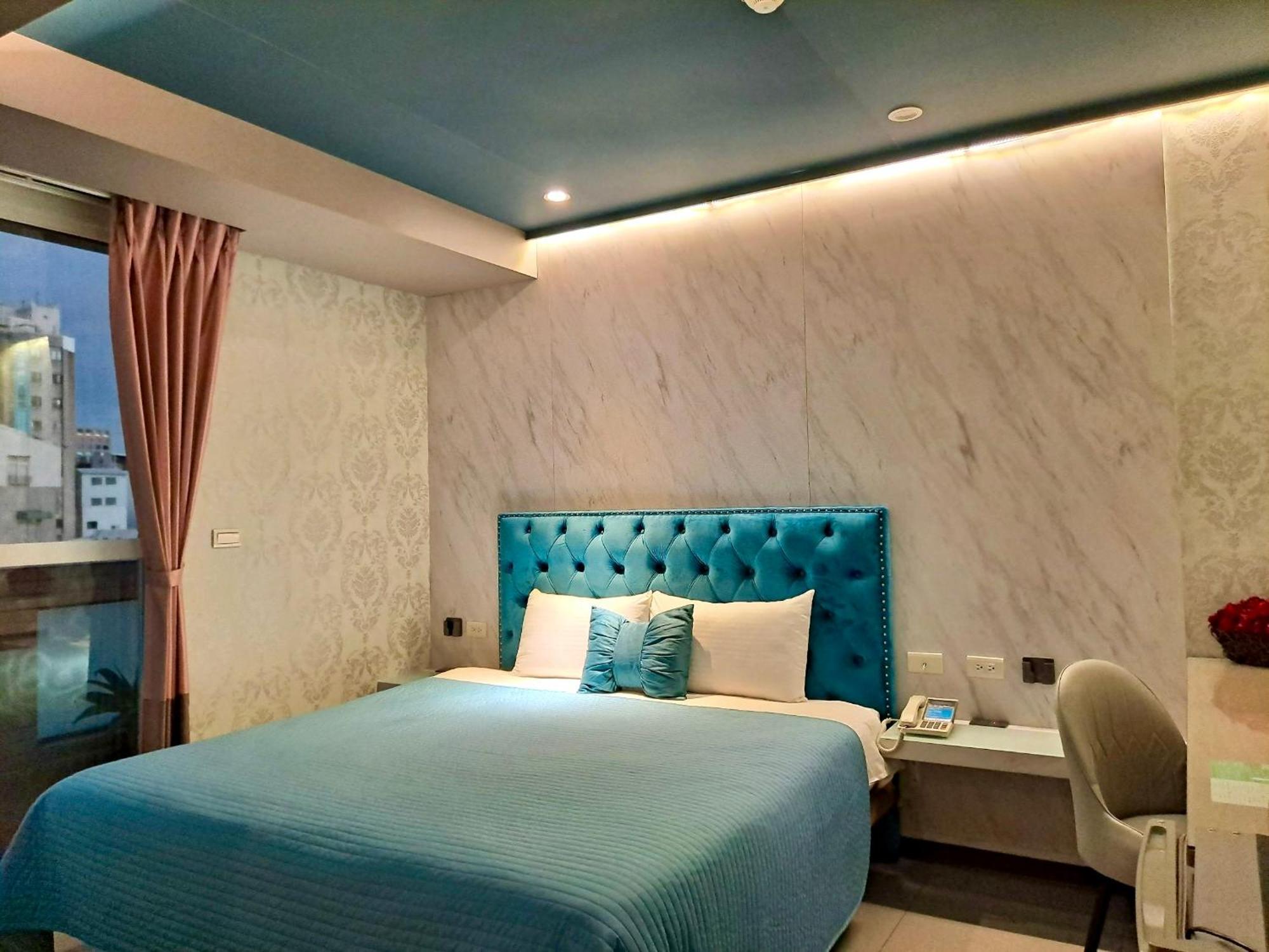 S&E Hotel Tainan Extérieur photo