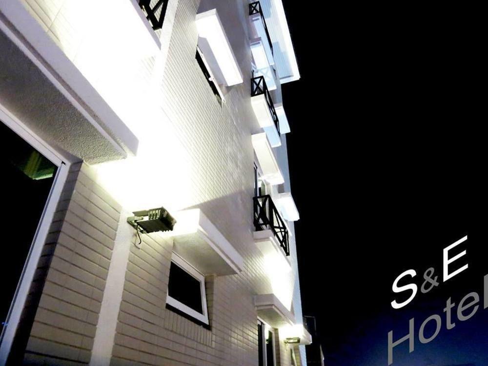 S&E Hotel Tainan Extérieur photo