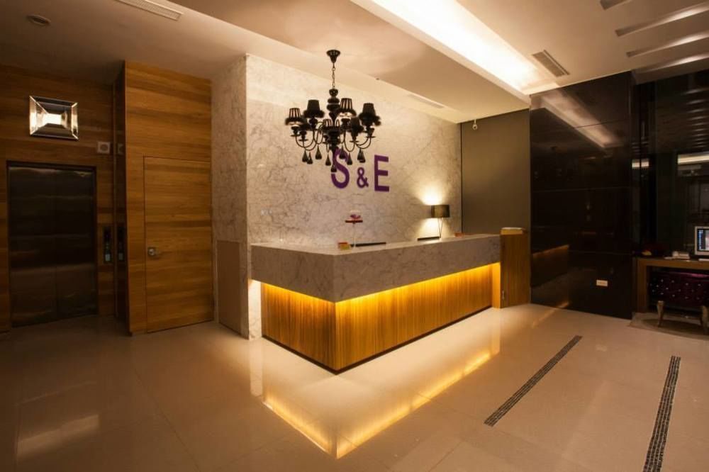 S&E Hotel Tainan Extérieur photo
